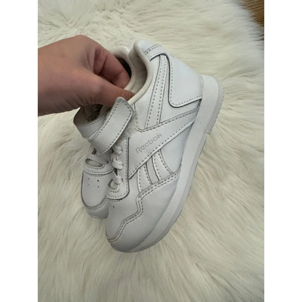 Reebok all white
